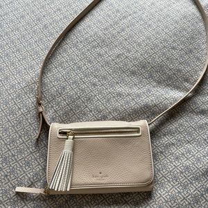 Lightly used Kate Spade crossbody bag